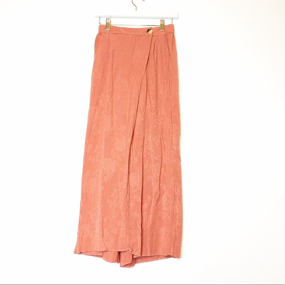 Tularosa Banae Pant in Dusty Rose revolve wrap - Picture 9 of 9